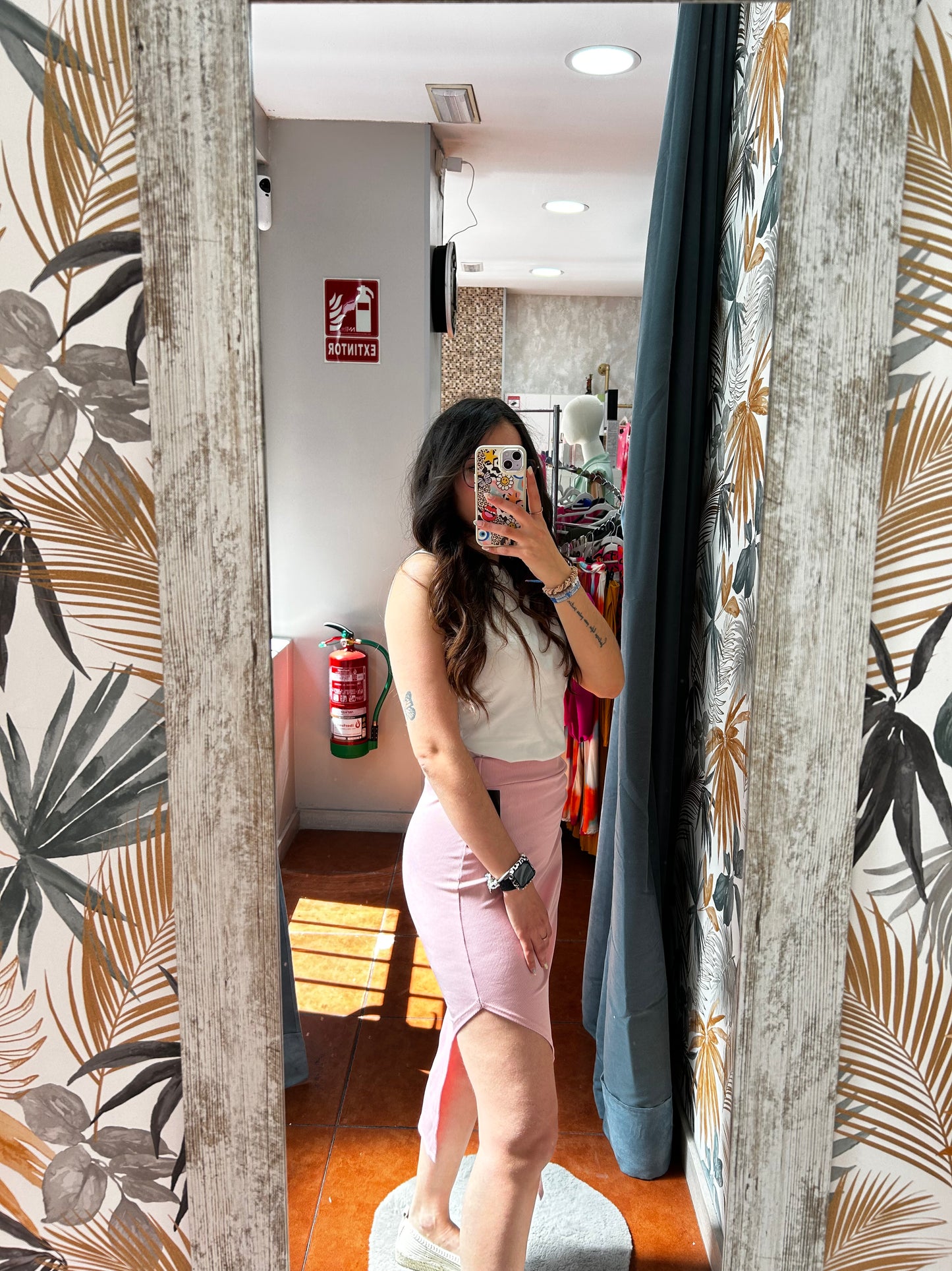 Falda abierta rosa