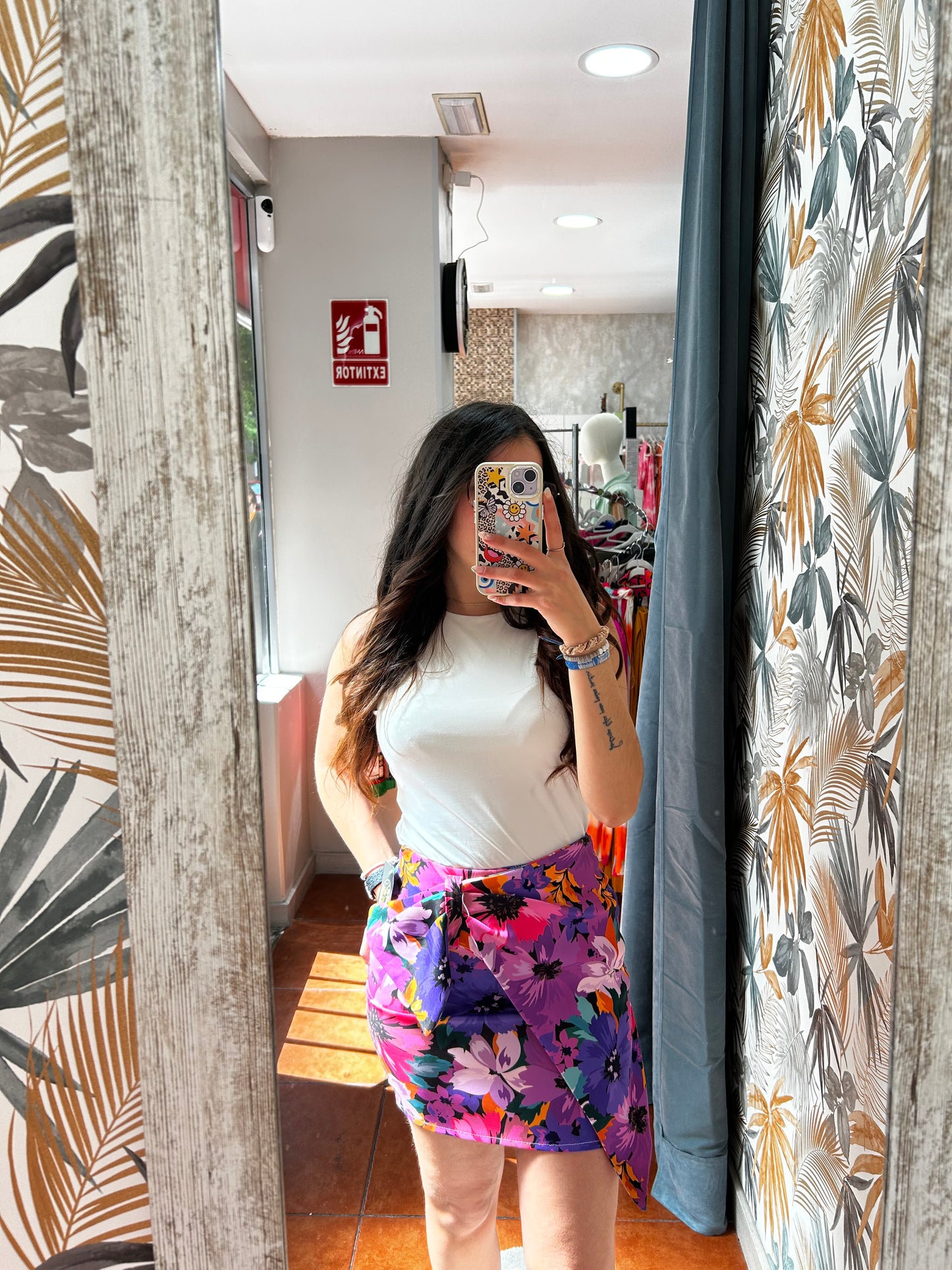 Falda corta flores