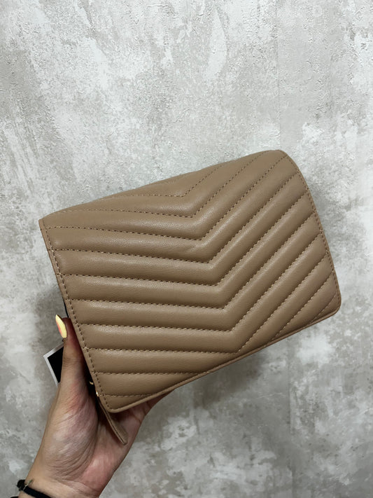 Bolso marrón