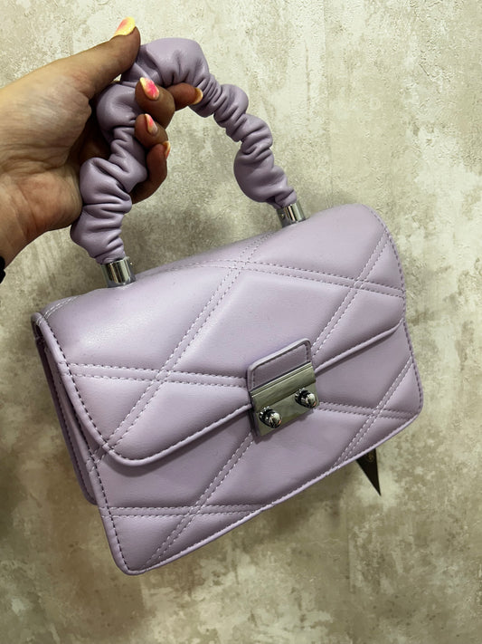 Bolso lila