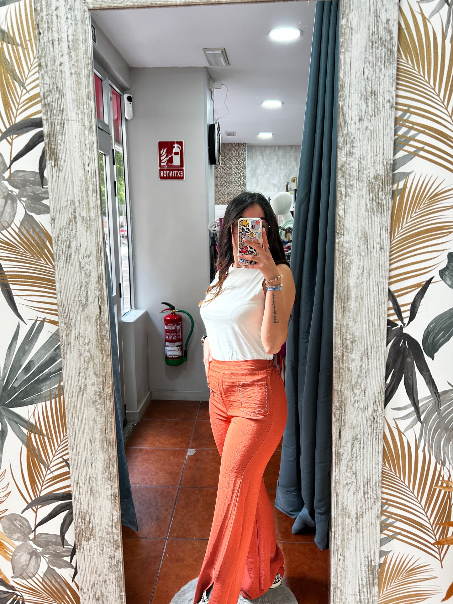 Pantalón acampanado teja