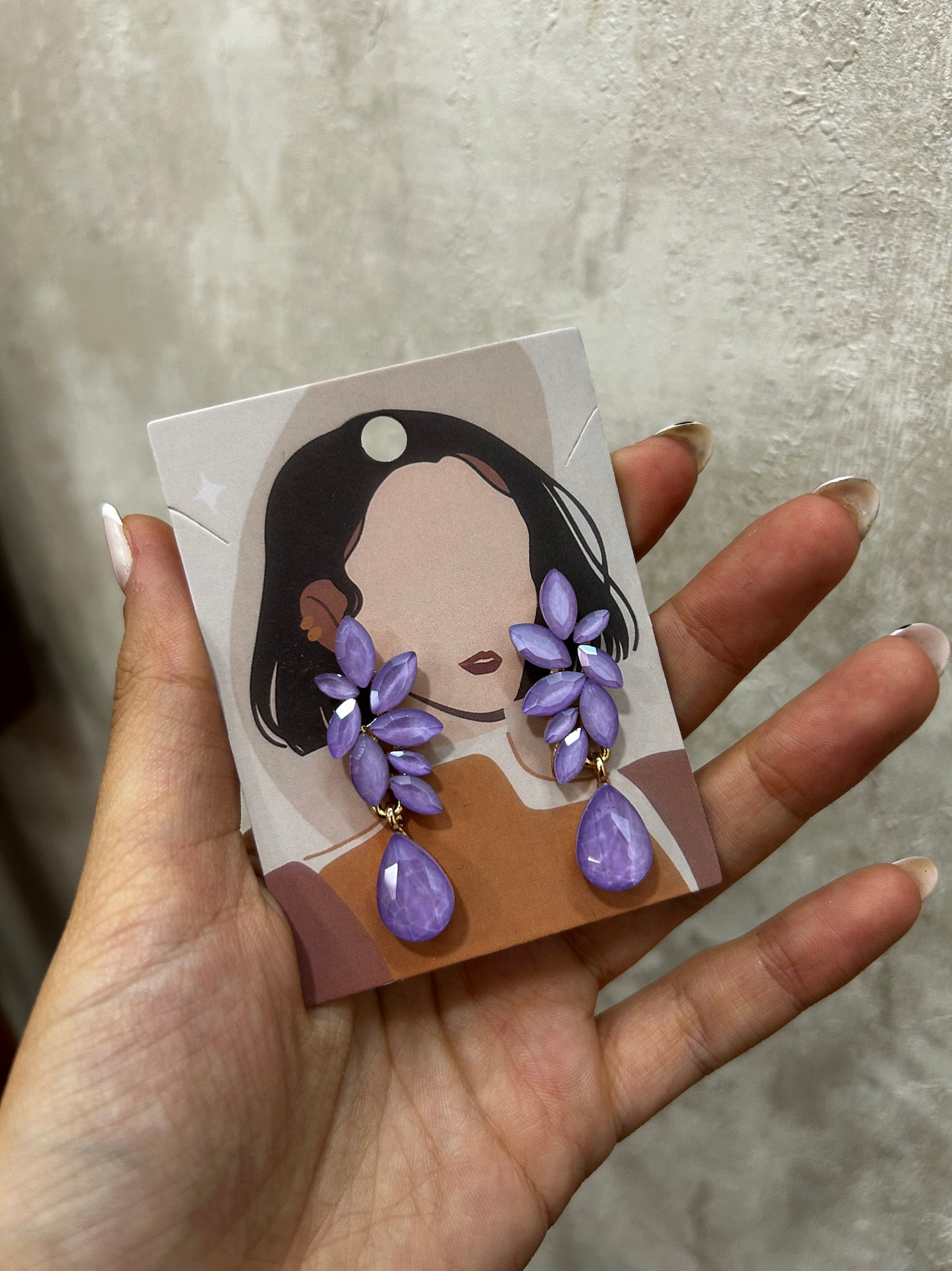 Pendientes brillos lila