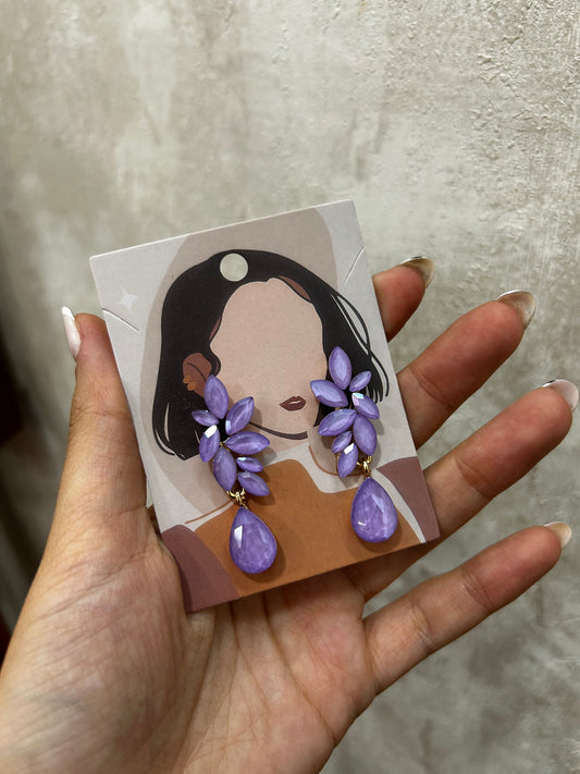 Pendientes brillos lila